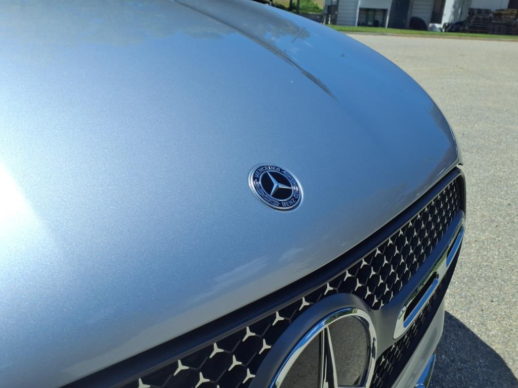 2026 Mercedes Benz GLC 300 4MATIC photo 4