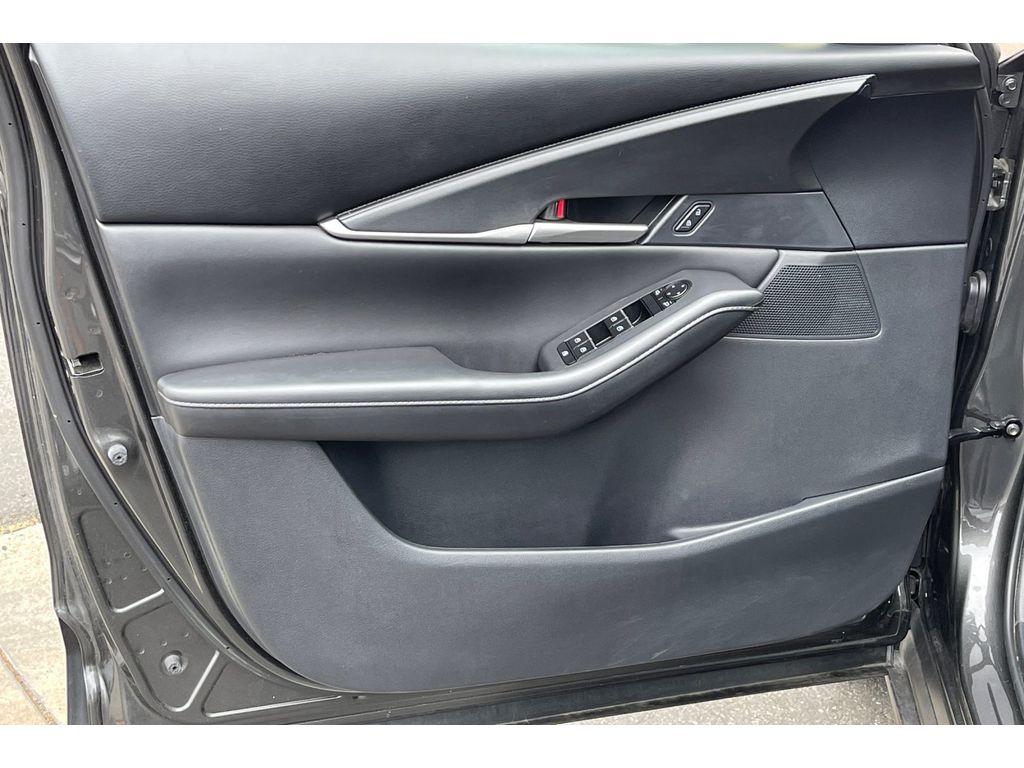 2023 Mazda CX-30 2.5 Select photo 12