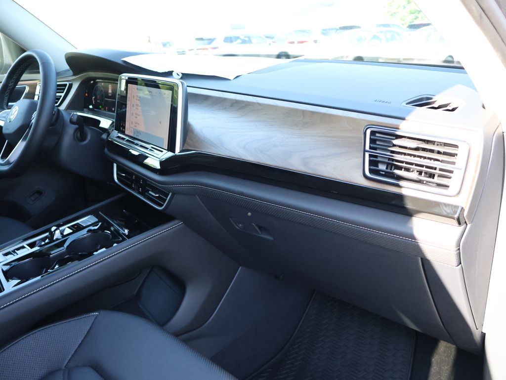 2025 Volkswagen Atlas SE Technology photo 12