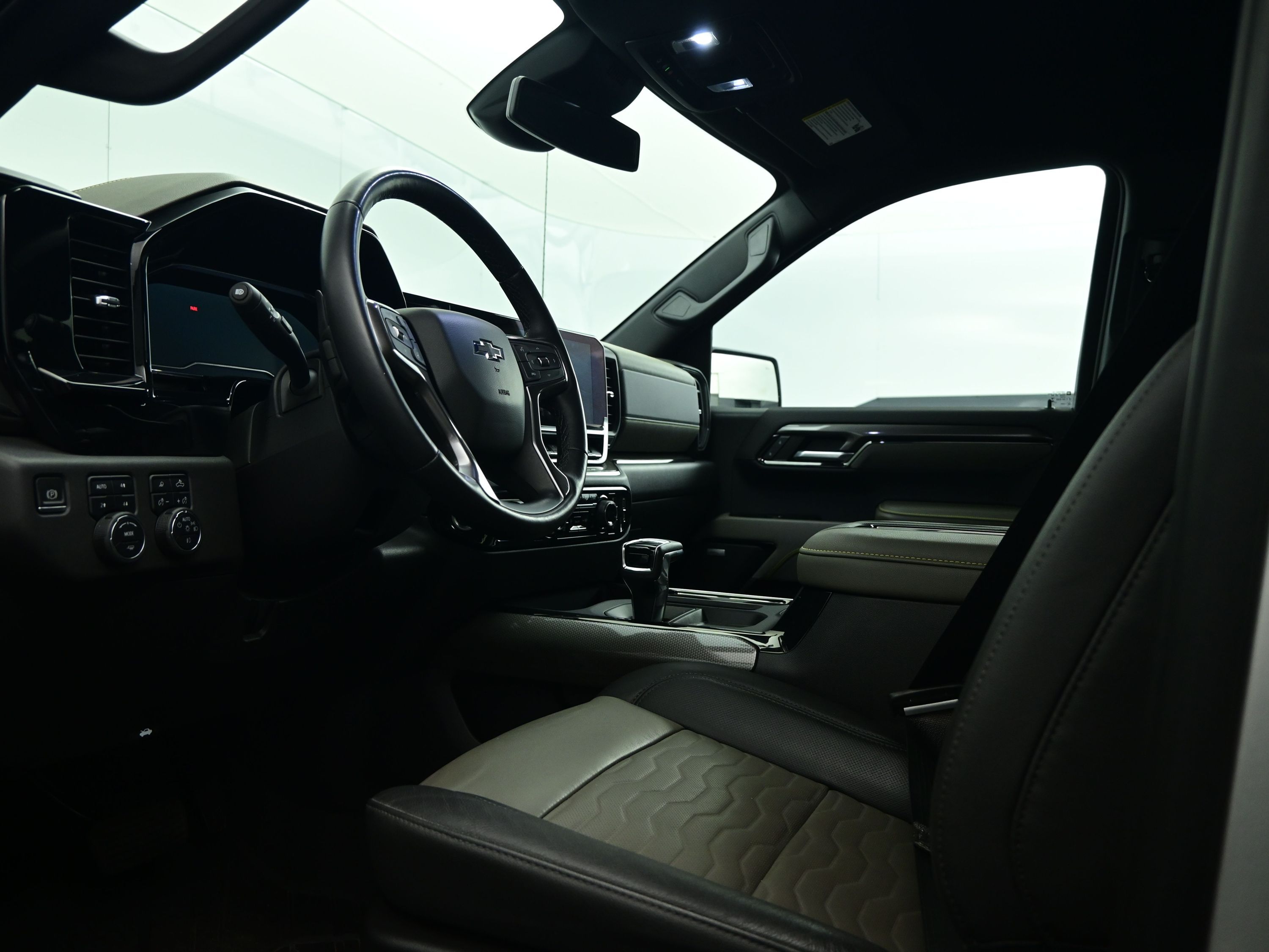 2022 Chevrolet Silverado 1500 ZR2 photo 3