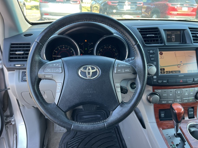 2010 Toyota Highlander Limited photo 18