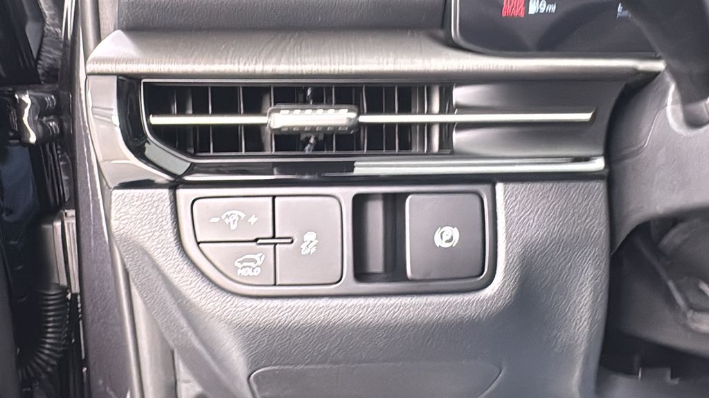 2026 Kia Sportage X-Line photo 31
