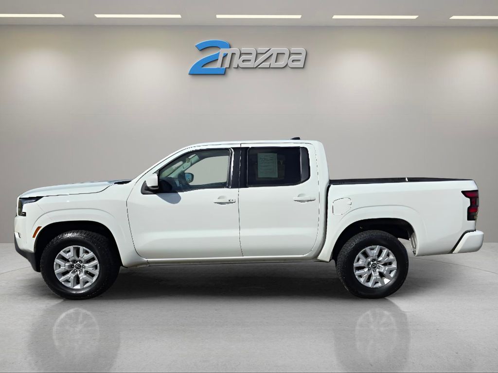 2024 Nissan Frontier SV photo 2