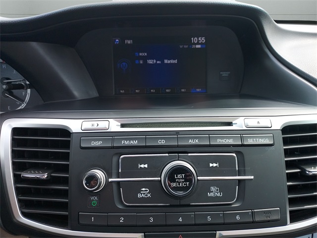 2017 Honda Accord LX photo 17