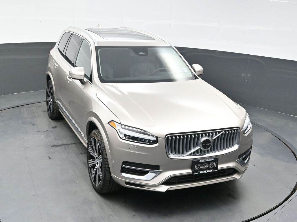 2025 Volvo XC90 T8 Plus photo 23