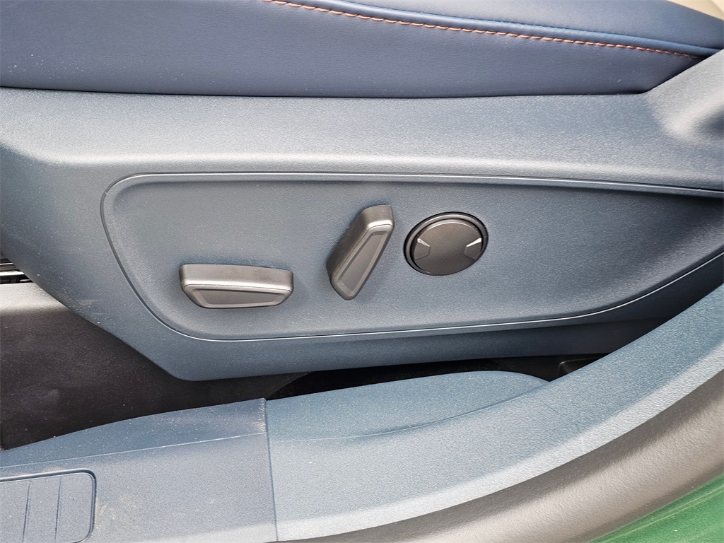 2025 Ford Maverick Lariat photo 22