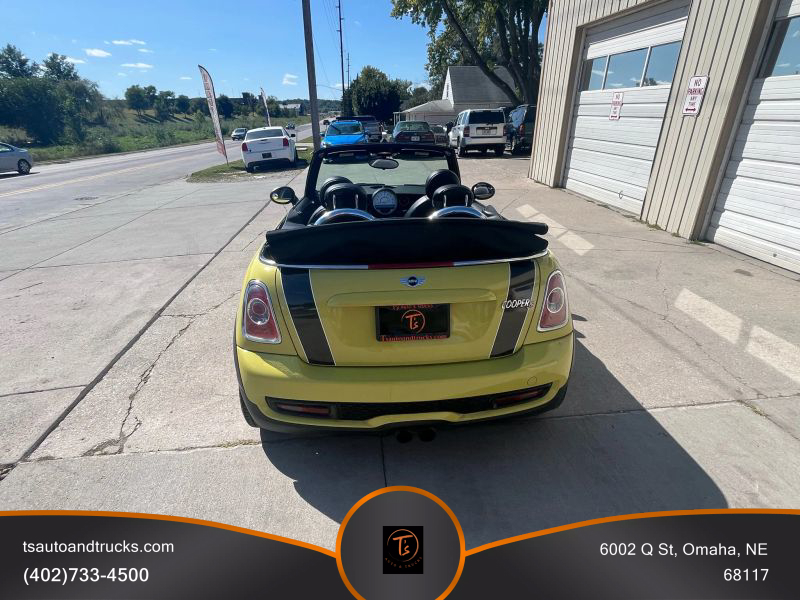 2011 Mini Cooper Convertible S photo 11