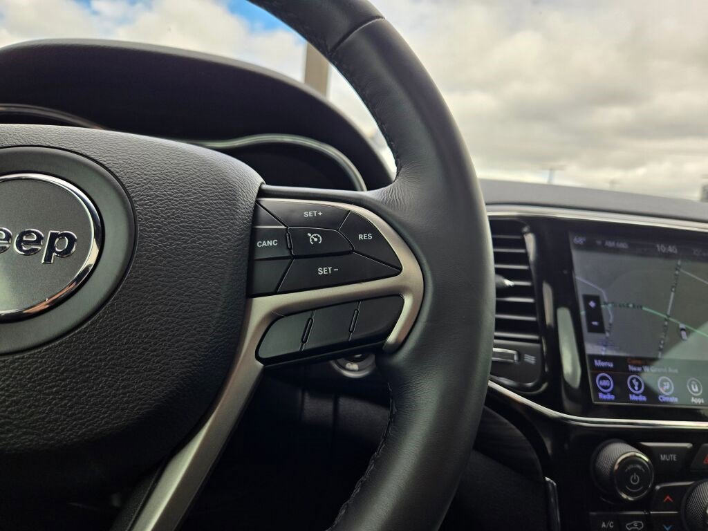 2019 Jeep Grand Cherokee Altitude photo 28