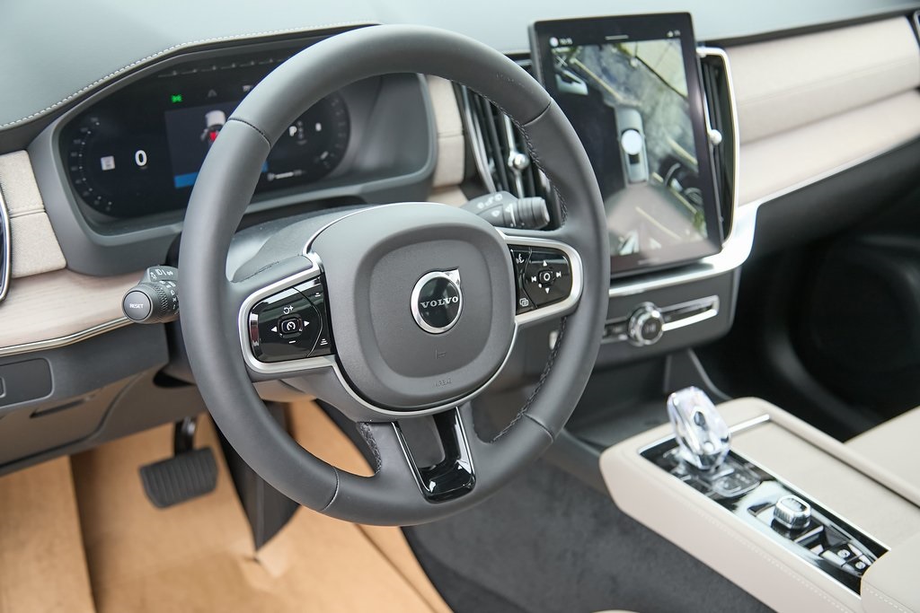 2026 VOLVO XC90 - Image 12