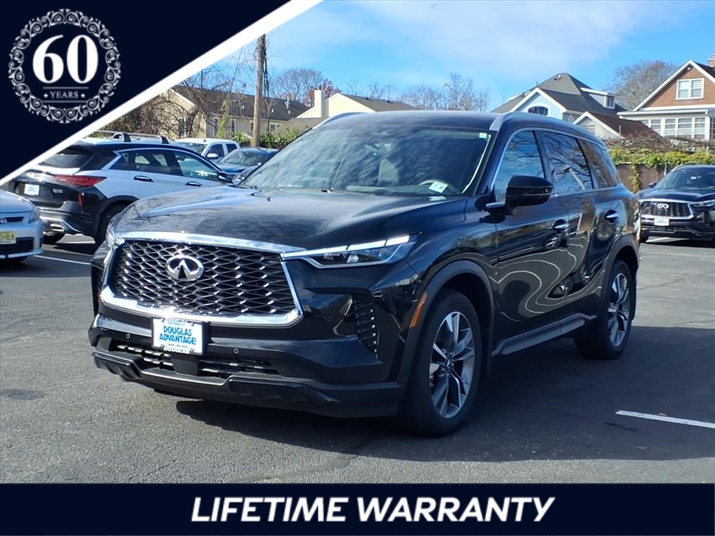 2025 INFINITI QX60 LUXE's photo