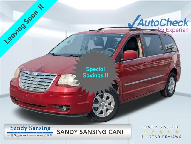 2010 Chrysler Town & Country Touring's photo