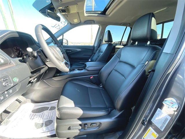 2025 Honda Ridgeline RTL photo 16