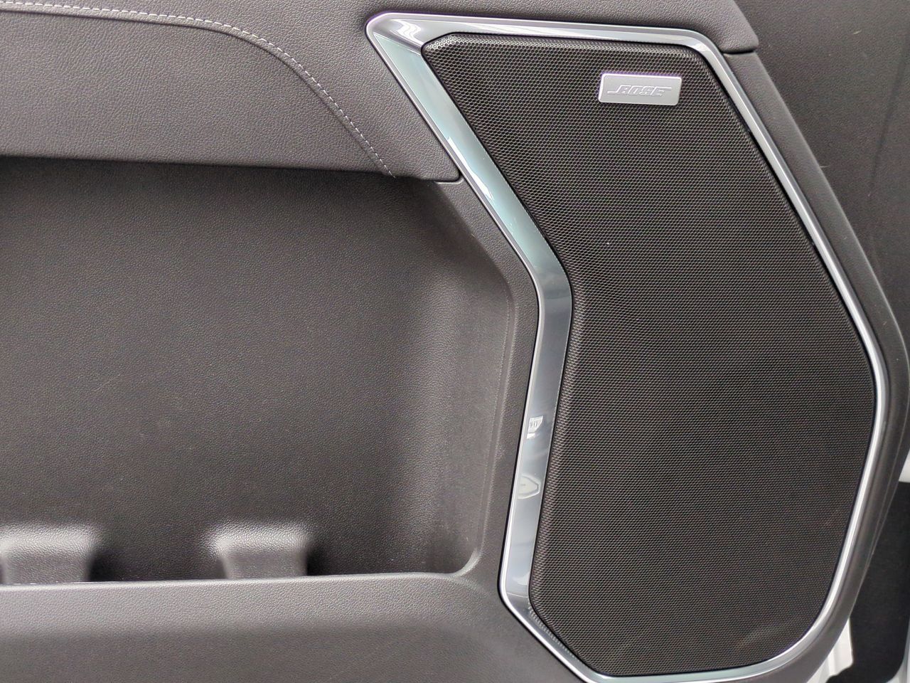 2025 Chevrolet Silverado 1500 RST photo 23