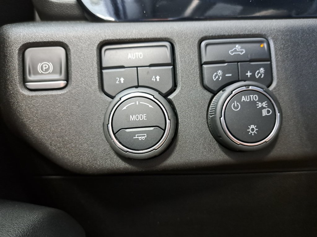 2025 Chevrolet Silverado 1500 LT photo 19
