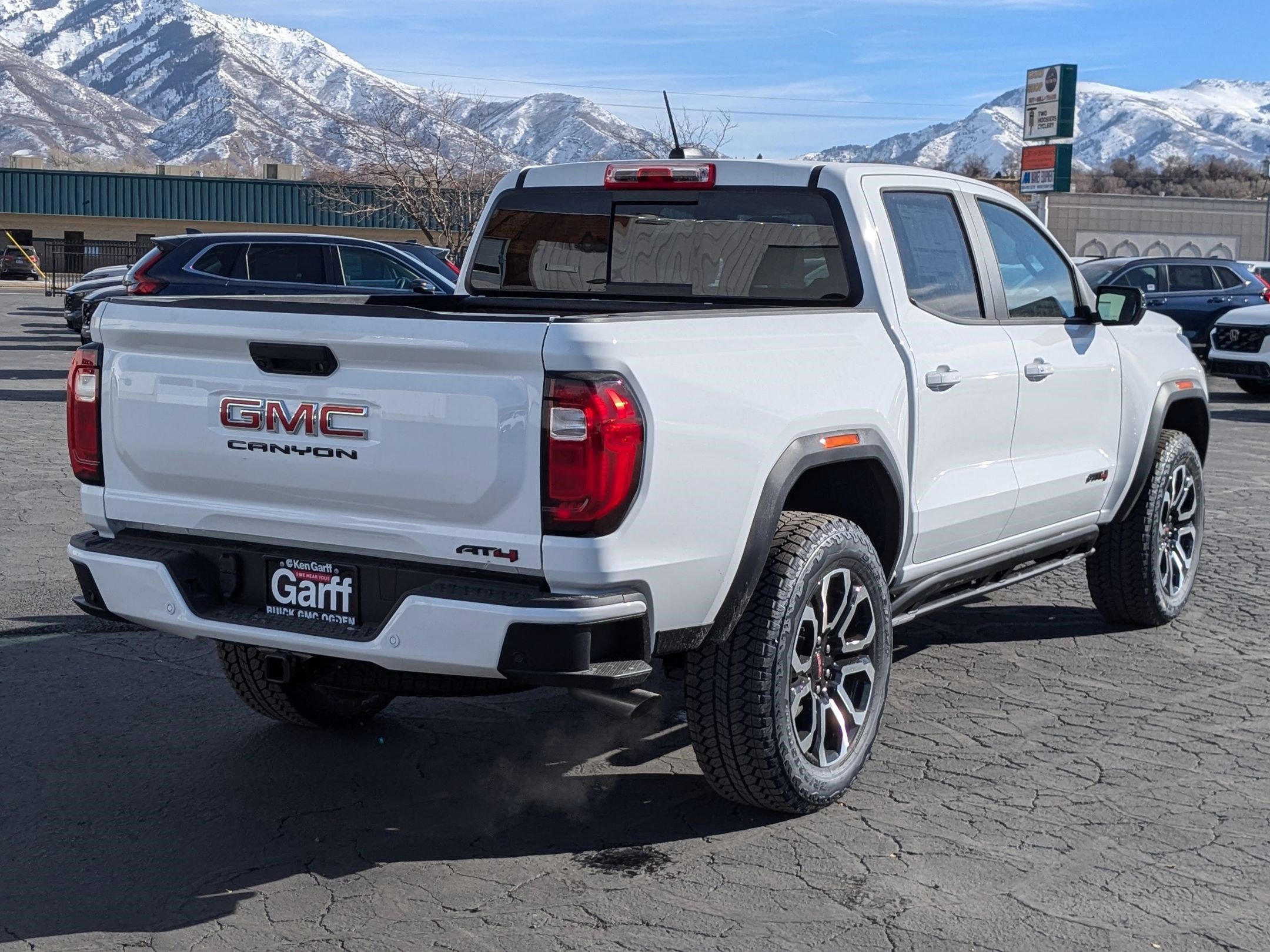 2025 Gmc Canyon AT4 photo 3