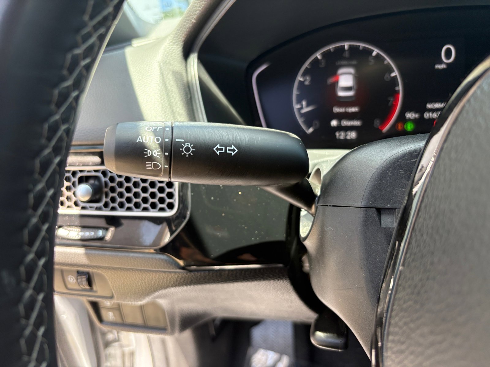 2024 Honda Civic Sport photo 18