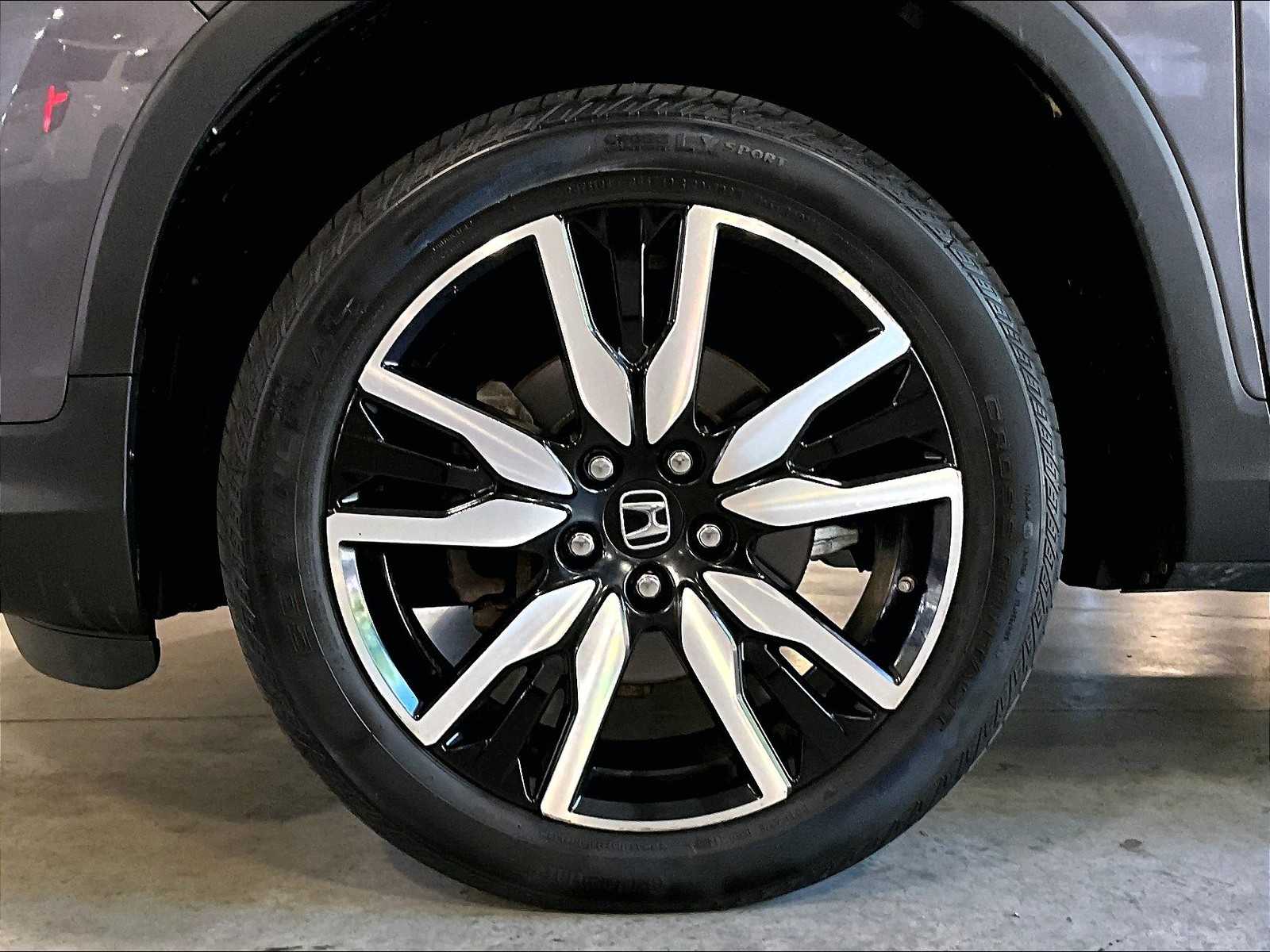 2020 Honda Pilot Touring photo 7