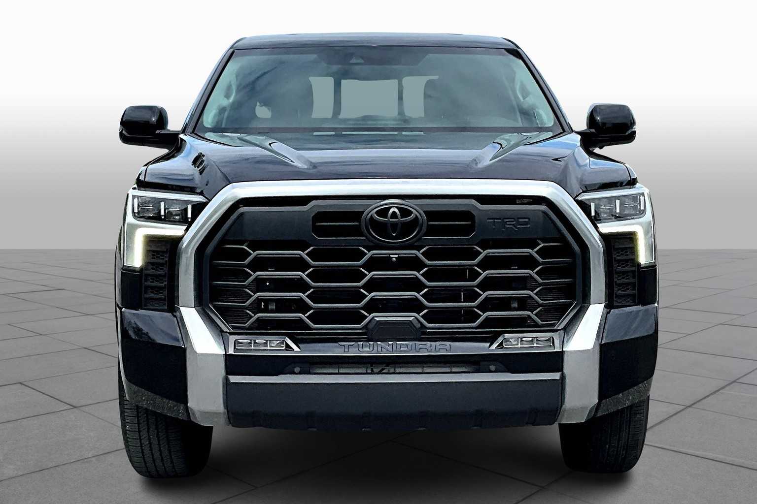 2022 Toyota Tundra Limited Double Cab photo 3
