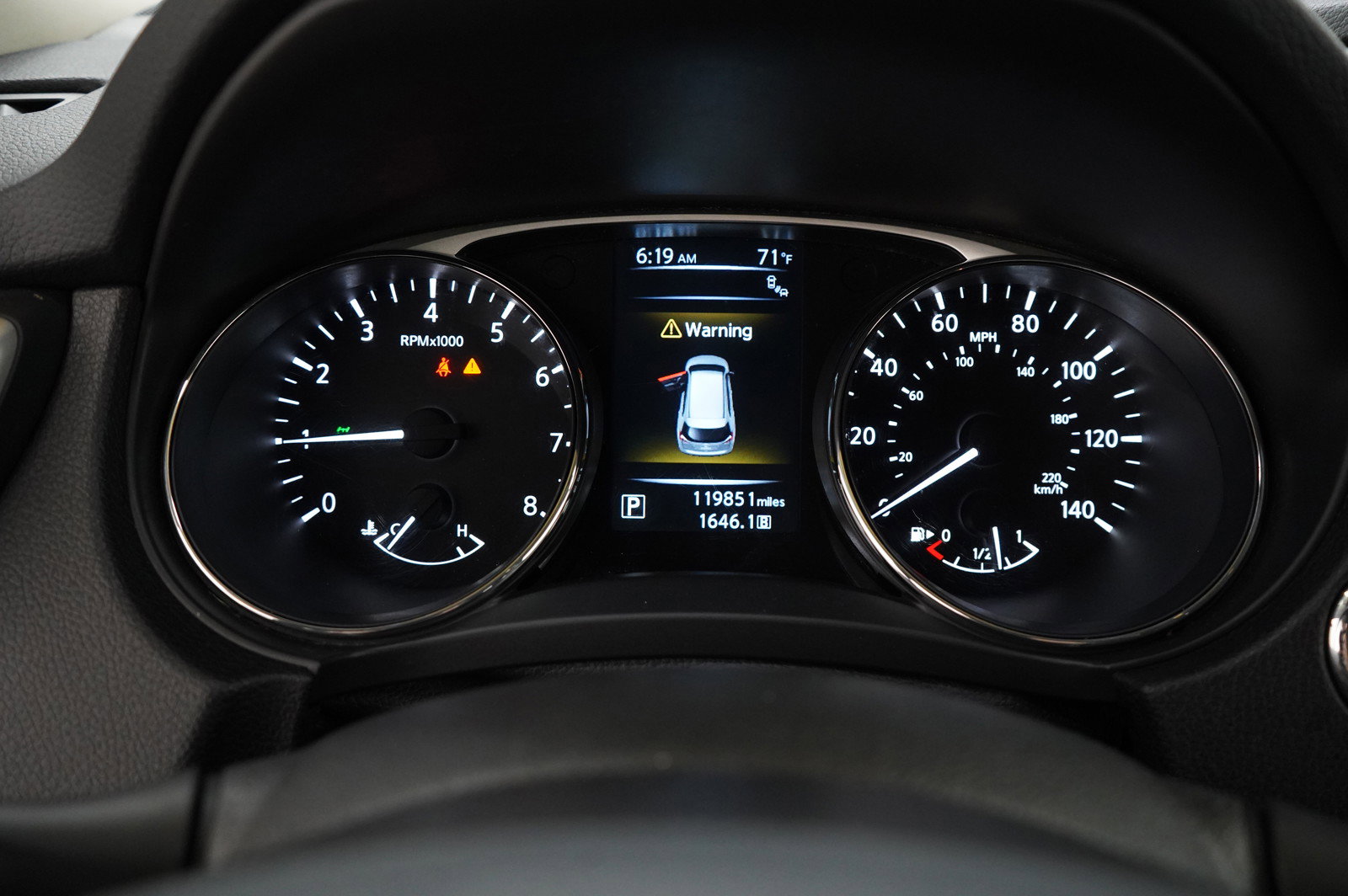 2014 Nissan Rogue SV photo 20