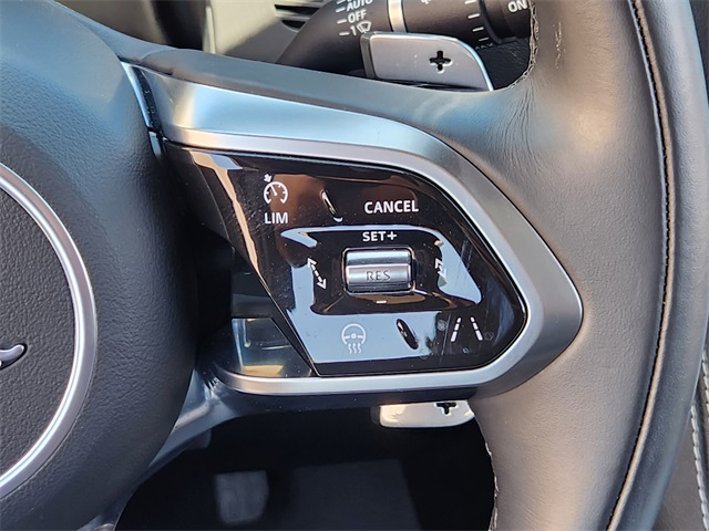 2025 Jaguar F-PACE P250 R-Dynamic S photo 24
