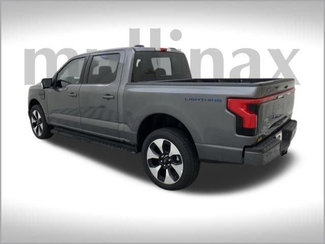 2023 Ford F-150 Lightning Platinum photo 3