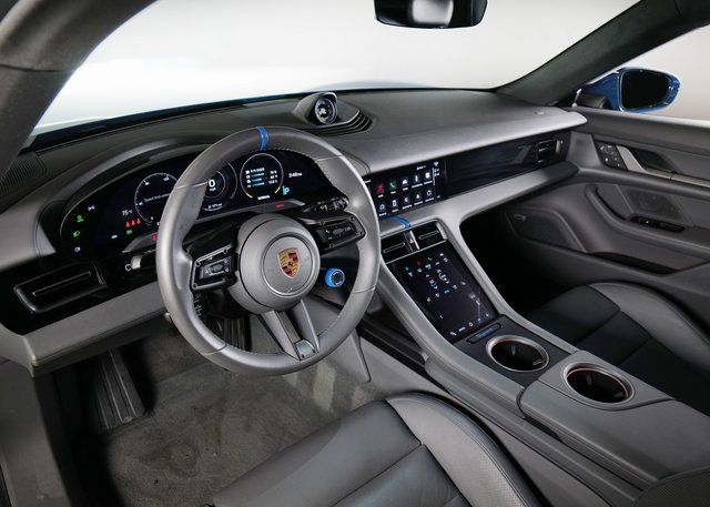 2022 Porsche Taycan Cross Turismo 4 photo 17
