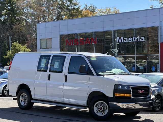 2024 GMC Savana Cargo Work Van's photo