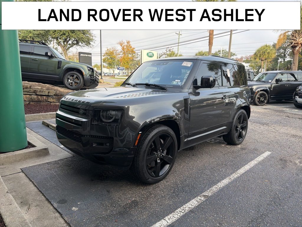 2022 Land Rover Defender X-Dynamic SE's photo