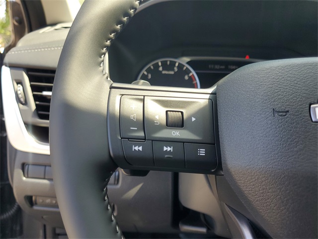 2026 Nissan Rogue SV photo 10