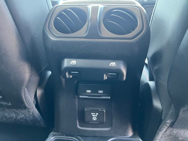 2021 Jeep Wrangler Unlimited Rubicon photo 32