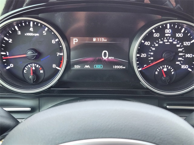 2023 Kia Carnival EX photo 16