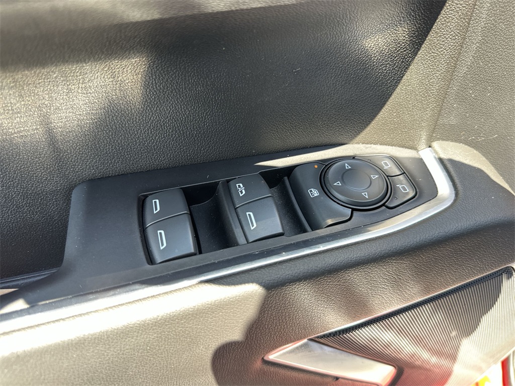 2022 Chevrolet Silverado 1500 LT photo 13