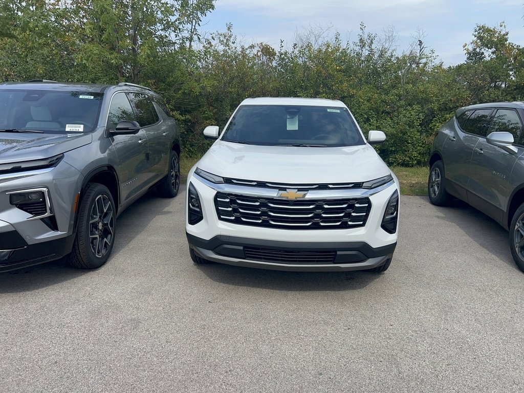 2026 Chevrolet Equinox LT photo 2