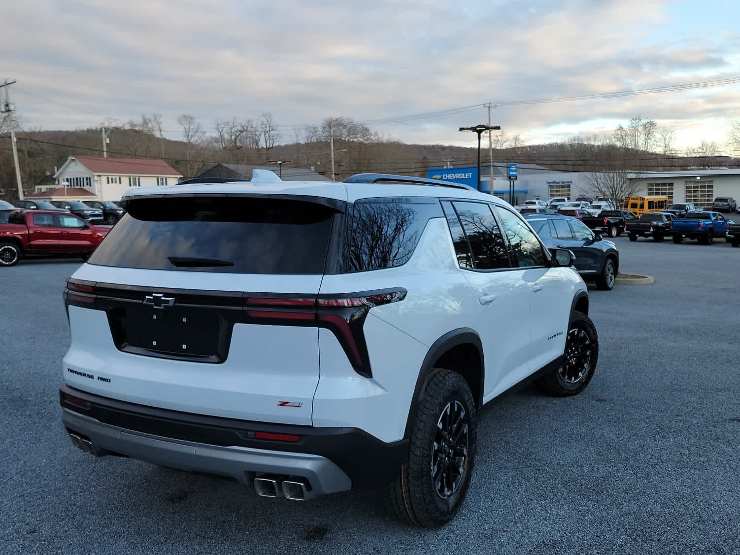 2026 Chevrolet Traverse Z71 photo 2