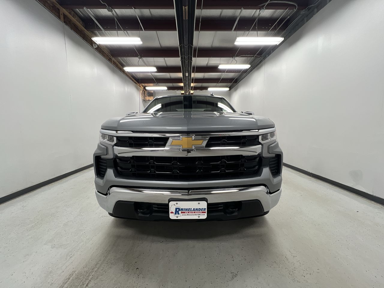 2026 Chevrolet Silverado 1500 LT photo 2
