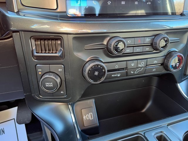 2025 Ford F-150 STX photo 19