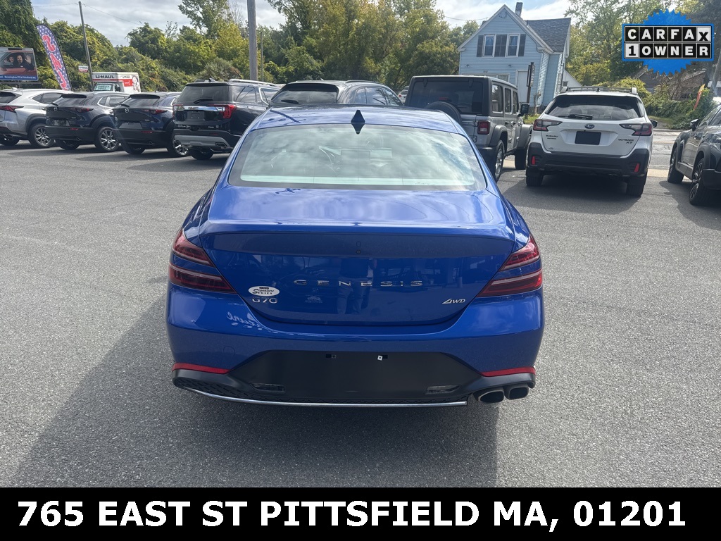 2022 Genesis G70 2.0T photo 6