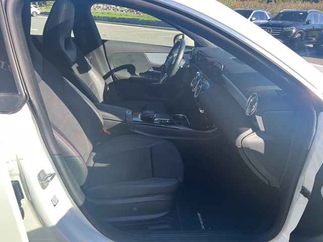 2023 Mercedes Benz CLA 250 4MATIC photo 19