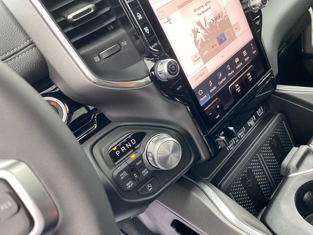2025 Ram 1500 Laramie photo 23