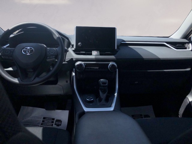 2024 Toyota RAV4 Hybrid LE photo 10