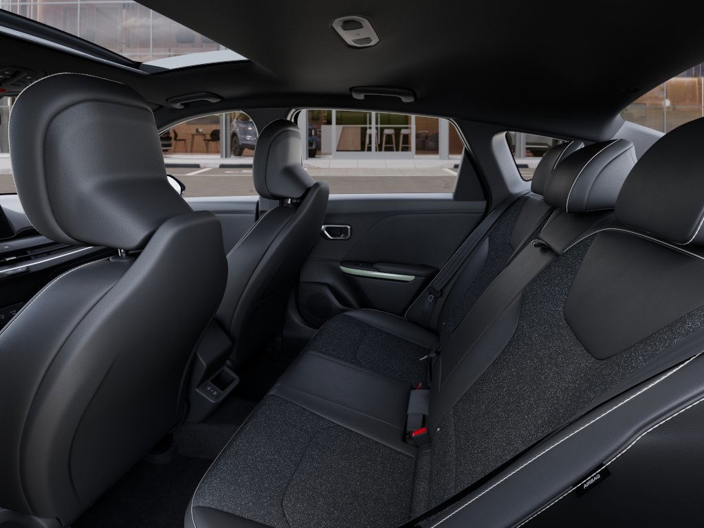 2025 Kia K4 GT-Line photo 17