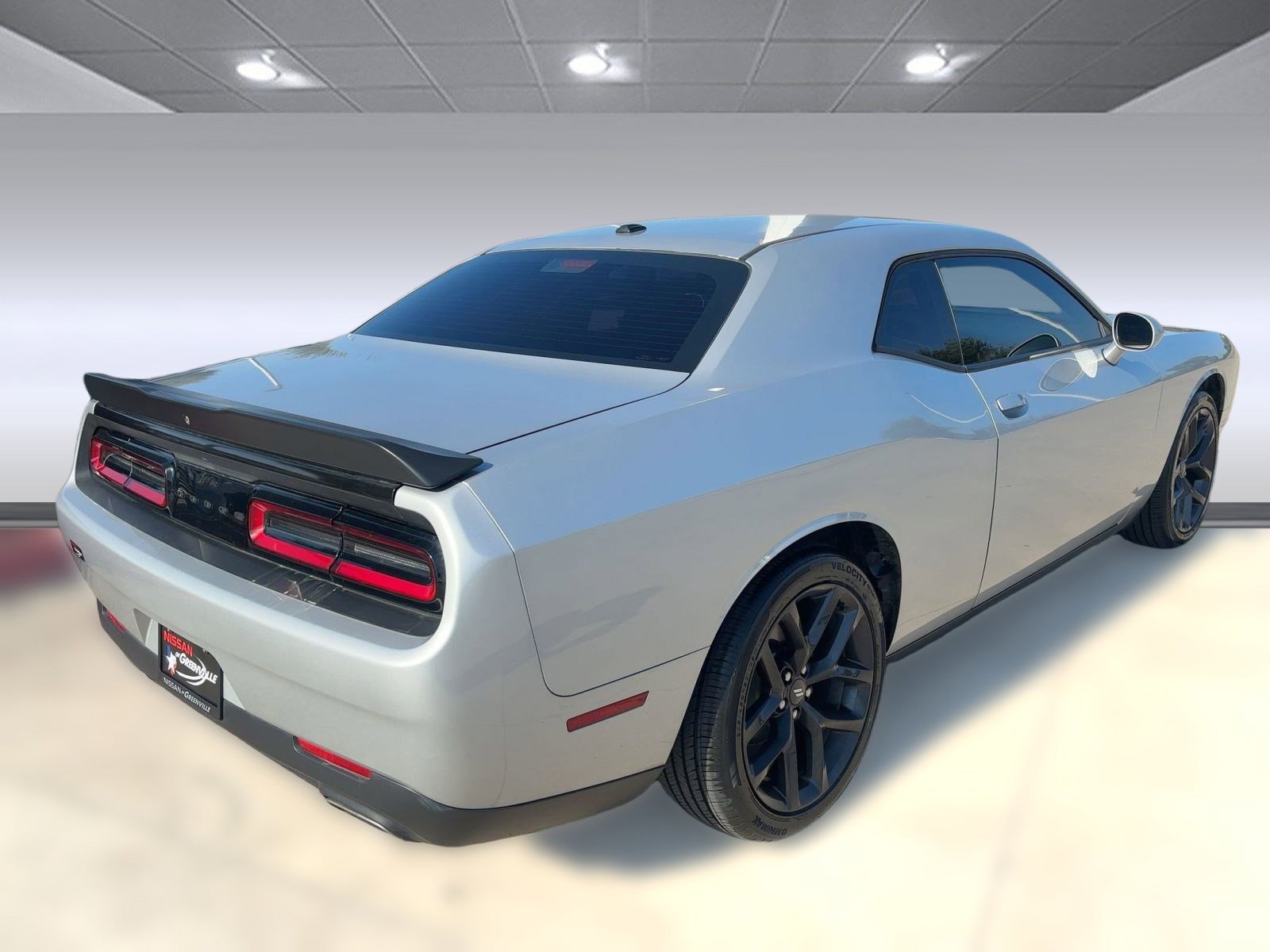 2020 Dodge Challenger SXT photo 9