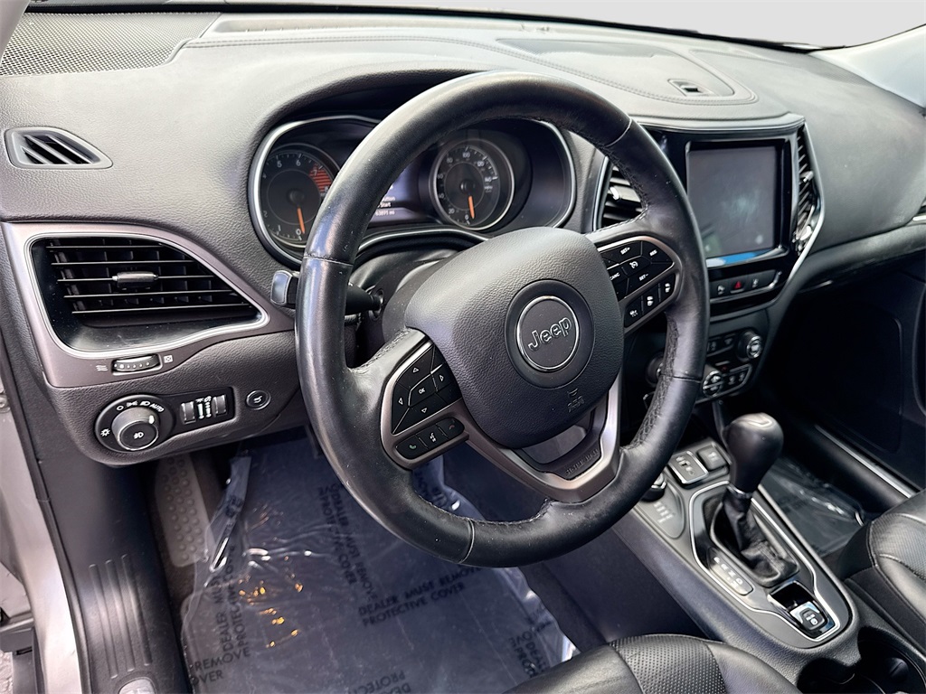 2019 Jeep Cherokee Limited photo 9