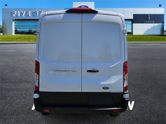 2025 Ford Transit photo 2