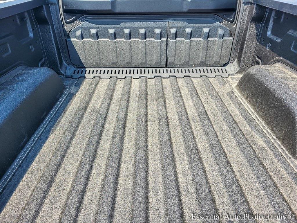 2025 GMC SIERRA - Image 17