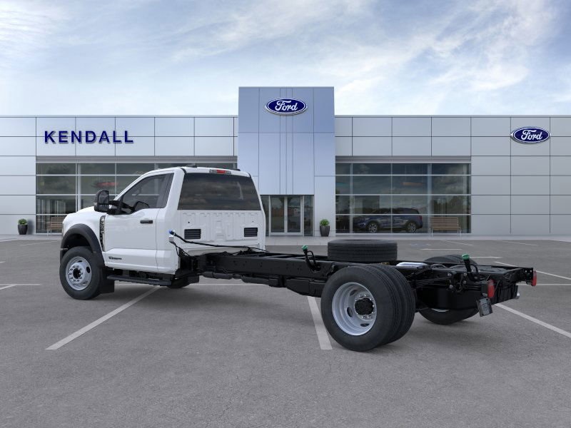 2026 Ford F-600 photo 3