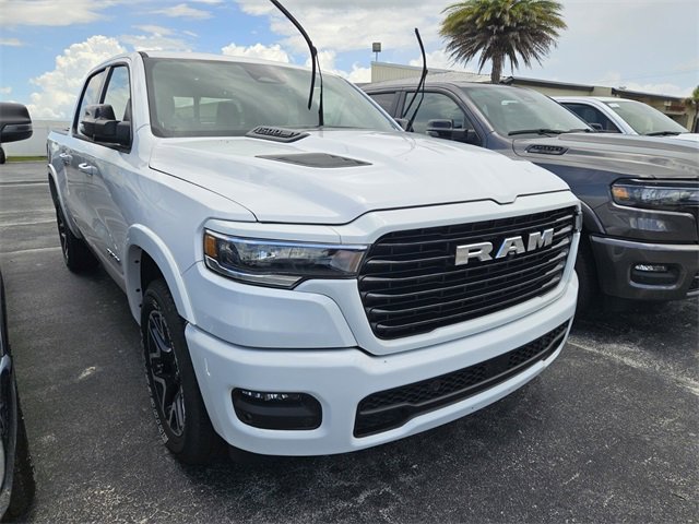 2025 Ram 1500 Laramie photo 3
