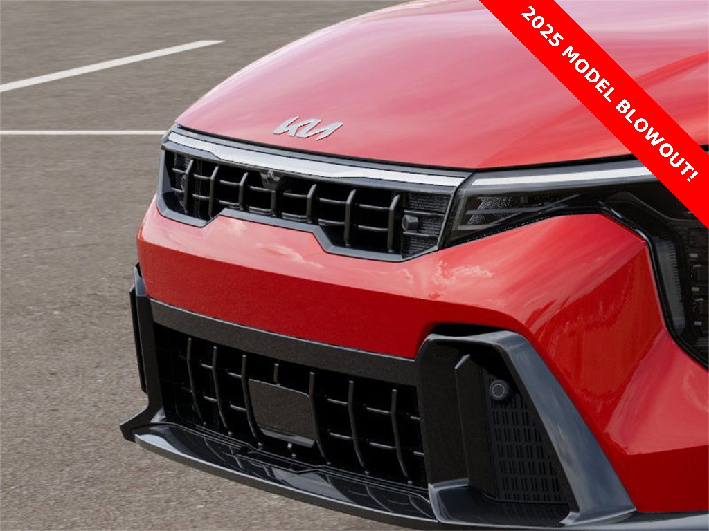 2025 Kia K4 GT-Line Turbo photo 11
