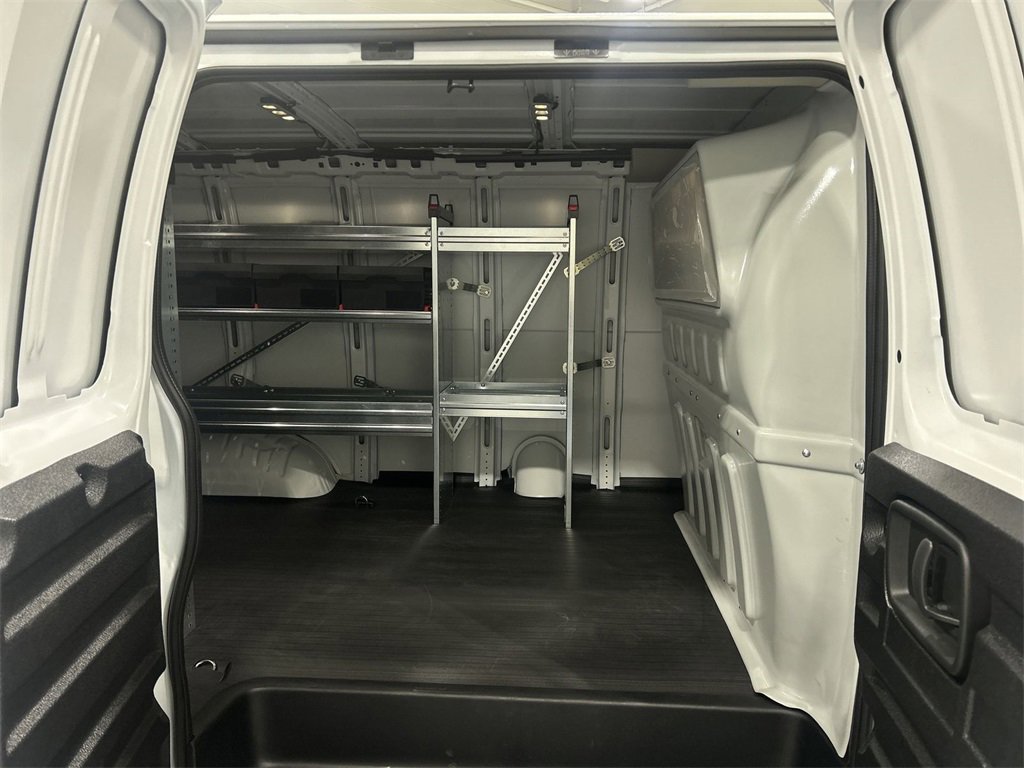 2025 Chevrolet Express Cargo 2500 photo 19