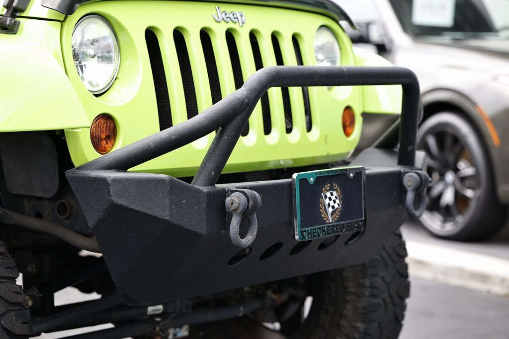 2013 Jeep Wrangler Unlimited Sahara photo 3